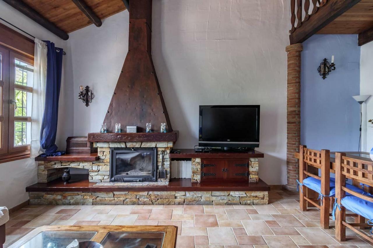 Encantadora Casa Con Piscina Privada Y Chimenea Padul Luaran gambar