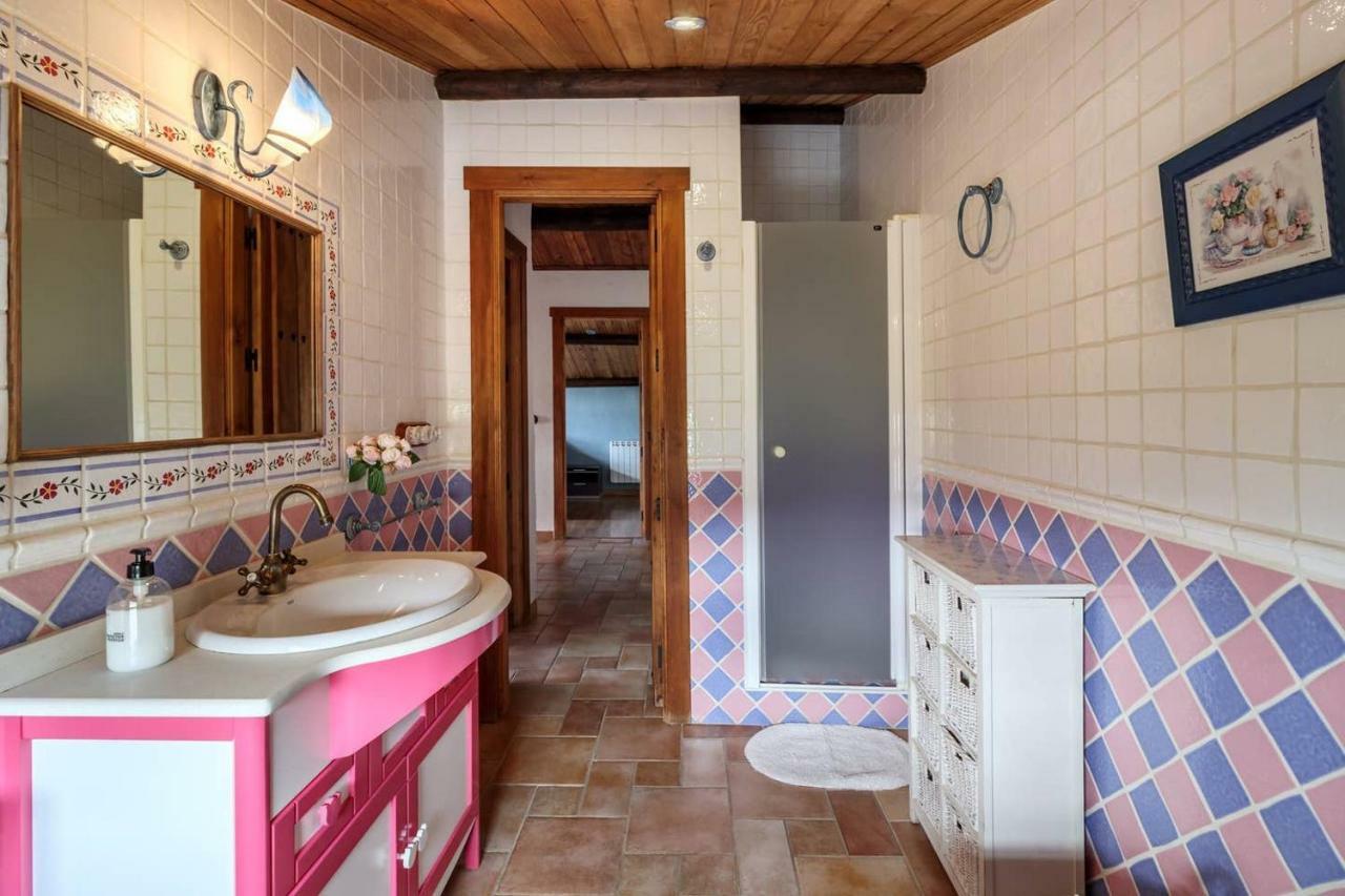 Encantadora Casa Con Piscina Privada Y Chimenea Padul Luaran gambar
